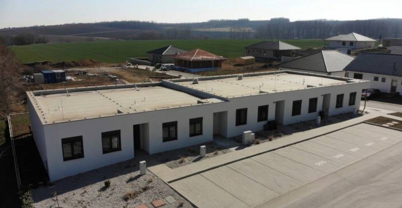 domy z predu bez aut.jpg